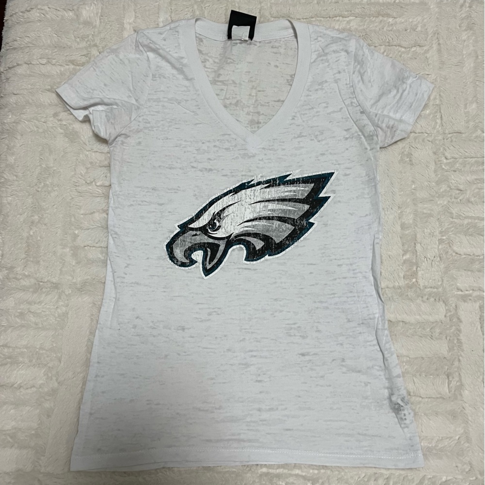 - Philadelphia Eagles tee shirt